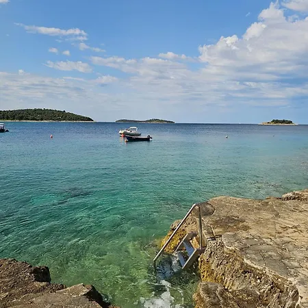 Vila Rogoznica فيلة *
