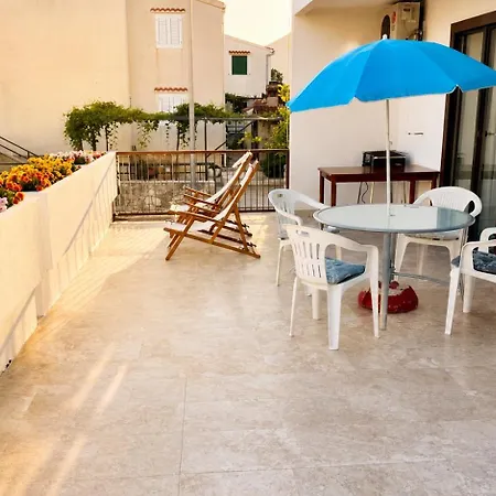Vila Rogoznica * روغوزنيكا